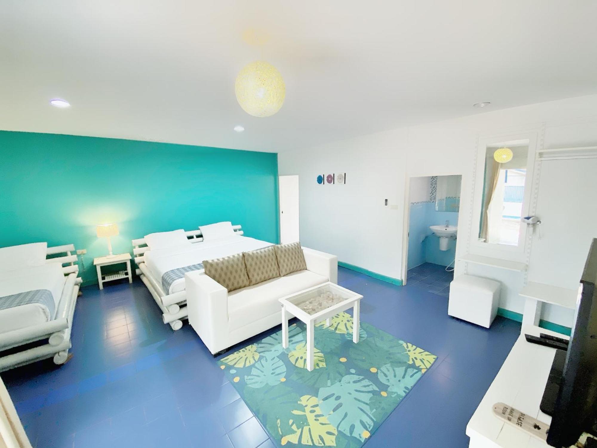 Baan Kratom Tong By The Sea Villa Cha-Am Room photo