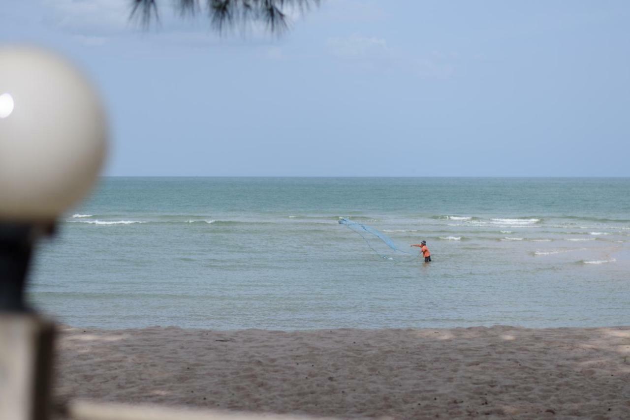 Baan Kratom Tong By The Sea Villa Cha-Am Exterior photo