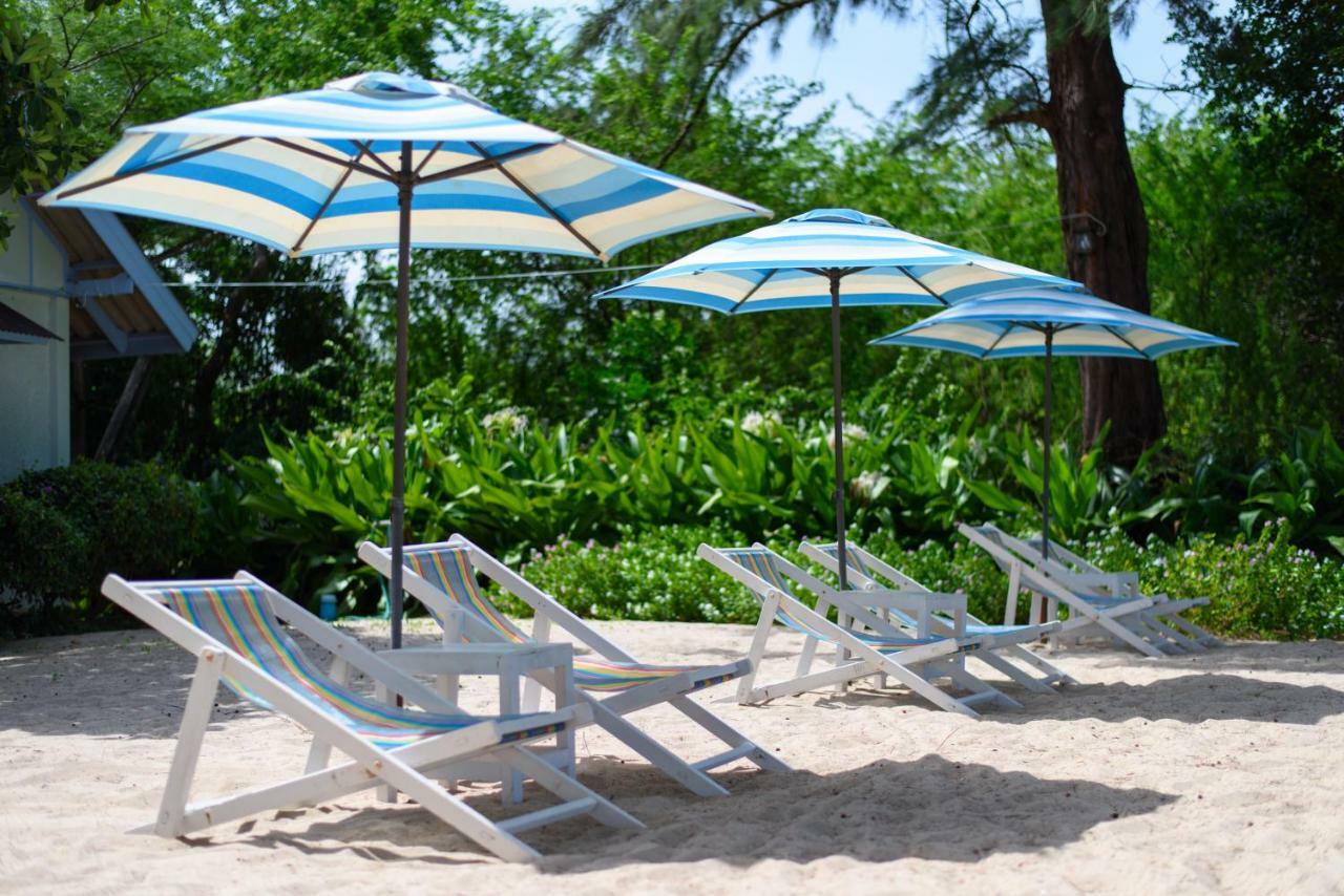 Baan Kratom Tong By The Sea Villa Cha-Am Exterior photo